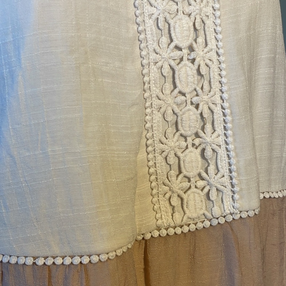 CALSTYLE, long sleeves, tiered tunic dress. - Picture 3 of 12